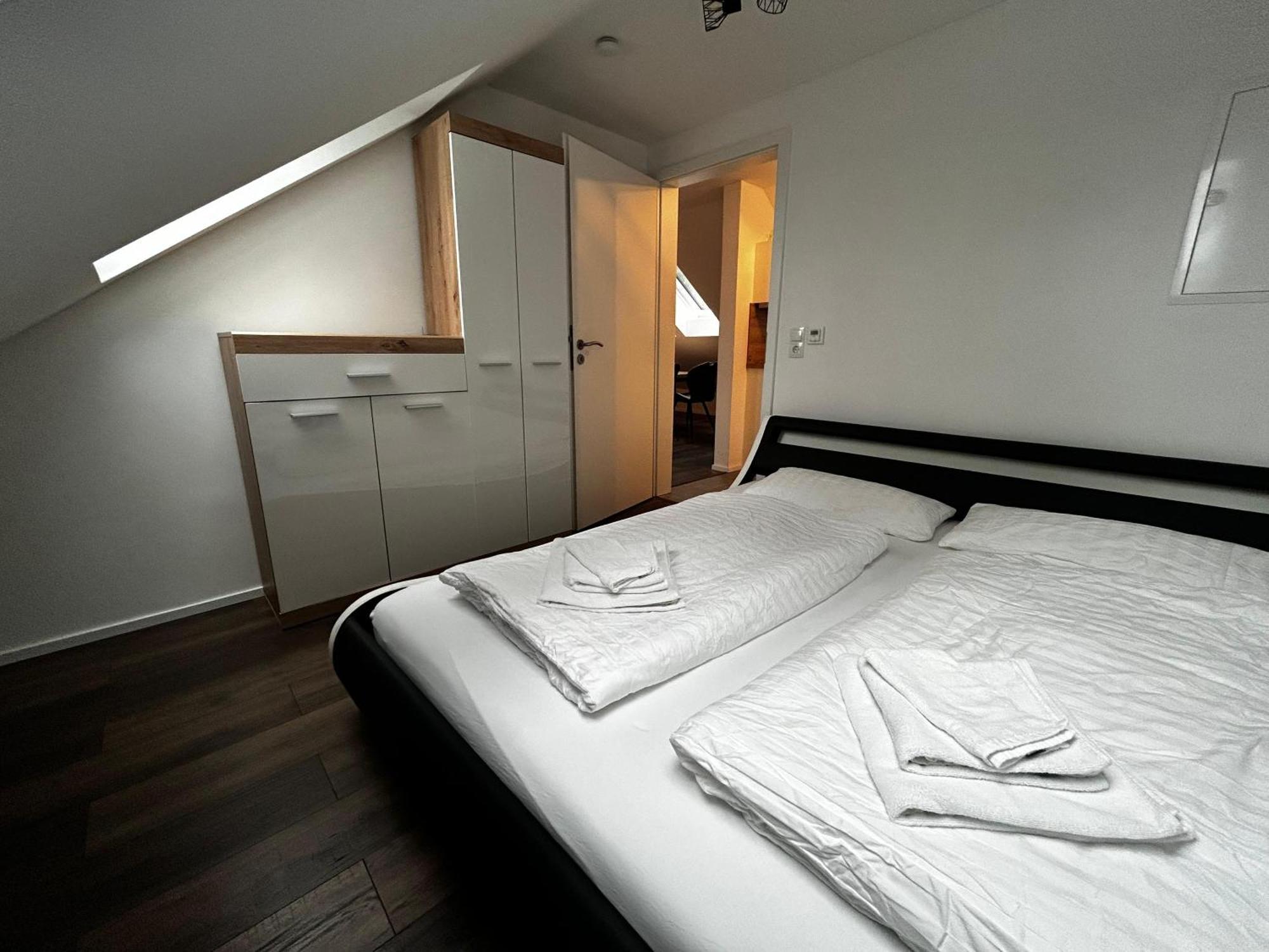 Moderne Ferienwohnung Fuer Familien Im Dachgeschoss 보사우 외부 사진