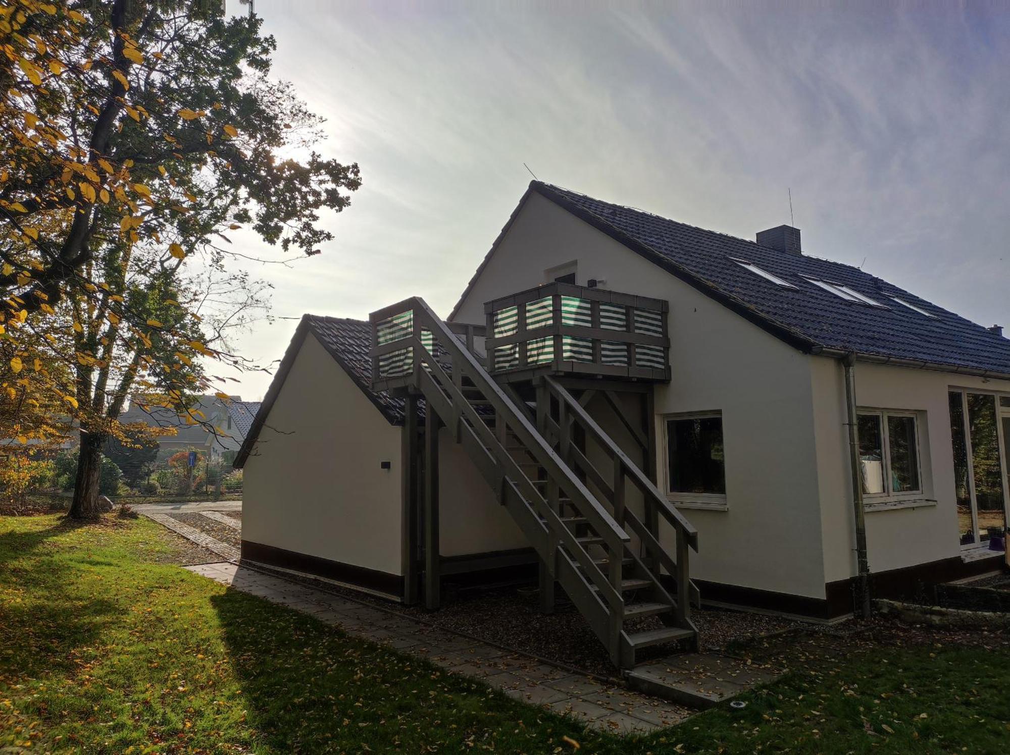 Moderne Ferienwohnung Fuer Familien Im Dachgeschoss 보사우 외부 사진